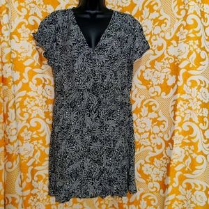 Black and White floral dress by H&M Size 14